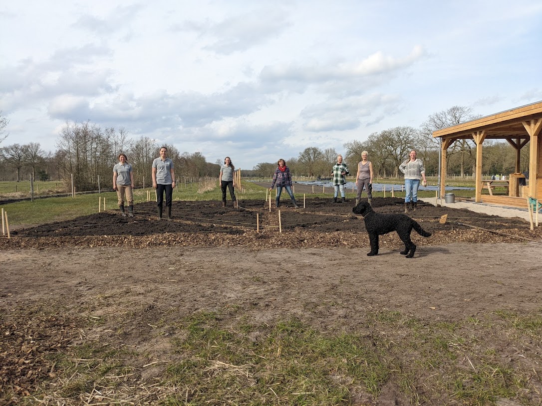 Kruidentuin dankzij inzet vrijwilligers NLDoet